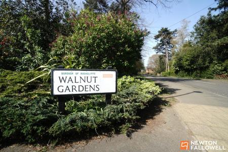 2 bedroom Terraced House for sale in Walnut Gardens, East Leake, LE12