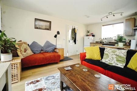 2 bedroom Terraced House for sale in Walnut Gardens, East Leake, LE12