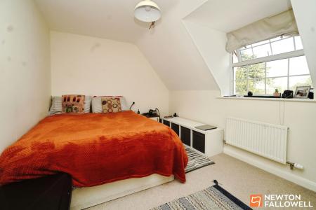 2 bedroom Terraced House for sale in Walnut Gardens, East Leake, LE12