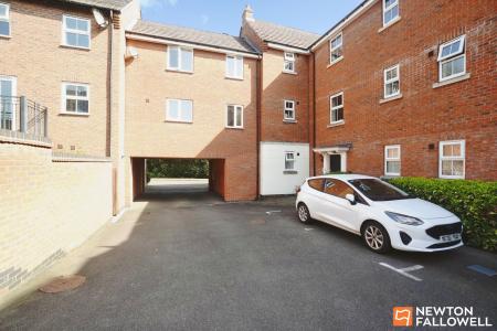 2 bedroom Terraced House for sale in Walnut Gardens, East Leake, LE12