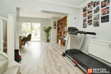 4 bedroom Bungalow for sale in Carlton Crescent, East Leake, LE12