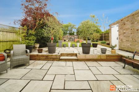 4 bedroom Bungalow for sale in Carlton Crescent, East Leake, LE12