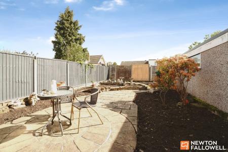 2 bedroom Semi-detached bungalow for sale in Swallow Walk, Hathern, LE12