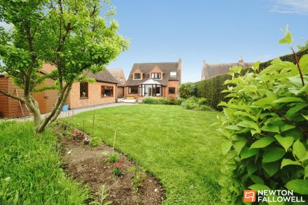 4 bedroom Detached house for sale in Main Street, Normanton On Soar, LE12