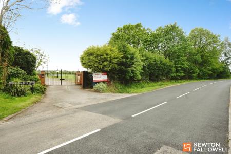 4 bedroom Detached house for sale in Main Street, Normanton On Soar, LE12