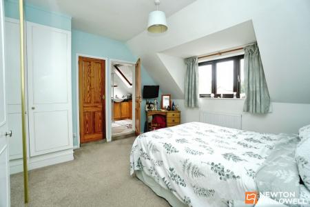 4 bedroom Detached house for sale in Main Street, Normanton On Soar, LE12
