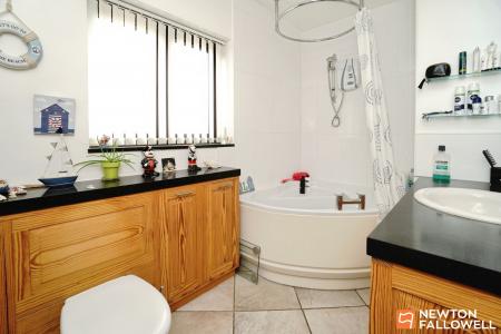 4 bedroom Detached house for sale in Main Street, Normanton On Soar, LE12