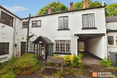 3 bedroom Cottage for sale in Church Side, Shepshed, LE12