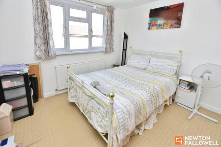 3 bedroom Semi-detached house for sale in Roydale Close, Loughborough, LE11