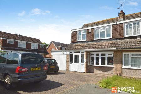 3 bedroom Semi-detached house for sale in Roydale Close, Loughborough, LE11