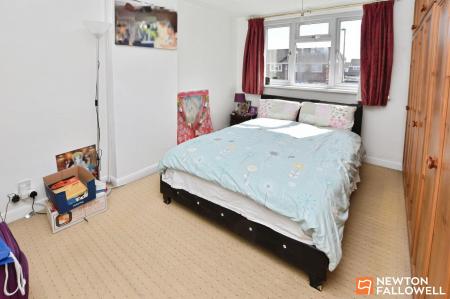3 bedroom Semi-detached house for sale in Roydale Close, Loughborough, LE11