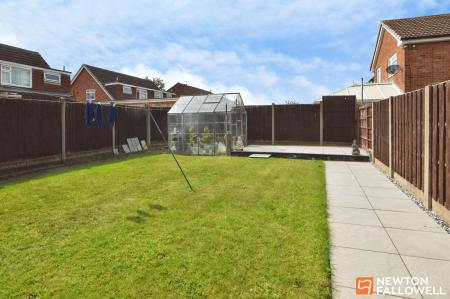 3 bedroom Semi-detached house for sale in Roydale Close, Loughborough, LE11