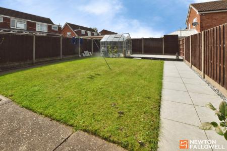 3 bedroom Semi-detached house for sale in Roydale Close, Loughborough, LE11