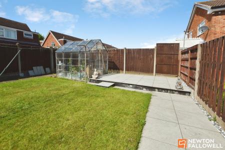 3 bedroom Semi-detached house for sale in Roydale Close, Loughborough, LE11