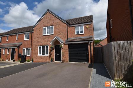 4 bedroom Detached house for sale in Sheepwash Way, East Leake, LE12