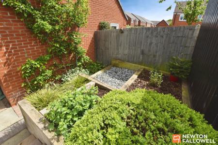 4 bedroom Detached house for sale in Sheepwash Way, East Leake, LE12