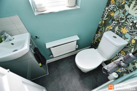 4 bedroom Detached house for sale in Sheepwash Way, East Leake, LE12