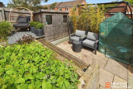 4 bedroom Detached house for sale in Sheepwash Way, East Leake, LE12