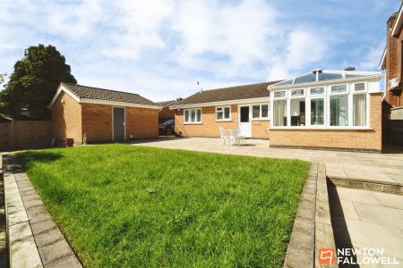 2 bedroom Detached bungalow for sale in Furrow Close, Rothley, LE7