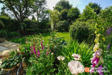 3 bedroom Semi-detached house for sale in Herrick Road, Loughborough, LE11