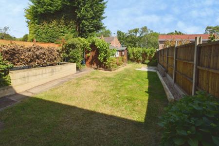 3 bedroom Semi-detached house for sale in Alston Drive, Loughborough, LE11