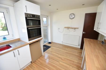 3 bedroom Semi-detached house for sale in Alston Drive, Loughborough, LE11