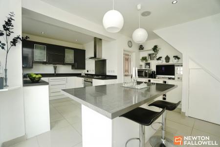 4 bedroom Link detached house for sale in Nanpantan Road, Loughborough, LE11