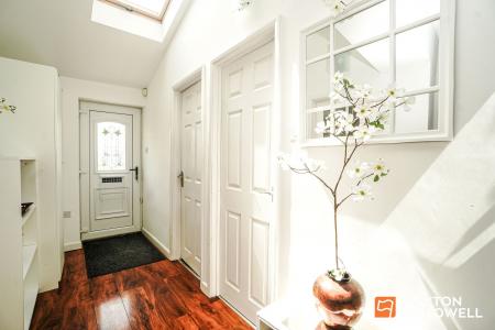 4 bedroom Link detached house for sale in Nanpantan Road, Loughborough, LE11