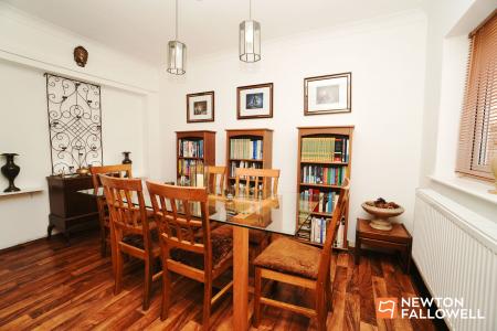 4 bedroom Link detached house for sale in Nanpantan Road, Loughborough, LE11