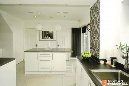 4 bedroom Link detached house for sale in Nanpantan Road, Loughborough, LE11