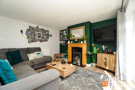 3 bedroom Semi-detached house for sale in Braddon Road, Loughborough, LE11