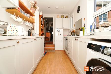 2 bedroom End of terrace house for sale in Victoria Road, Woodhouse Eaves, LE12