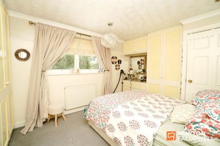 3 bedroom Terraced House for sale in Herriot Way, Loughborough, LE11