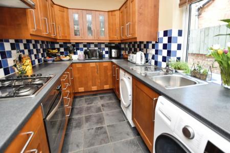 3 bedroom End of terrace house for sale in Rendell Street, Loughborough, LE11