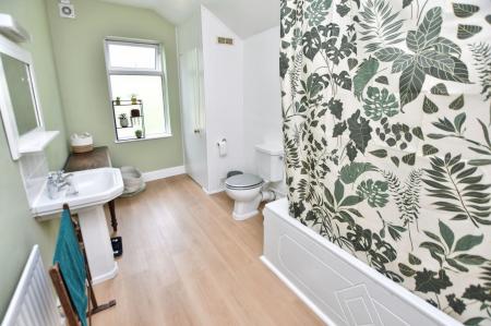 3 bedroom End of terrace house for sale in Rendell Street, Loughborough, LE11