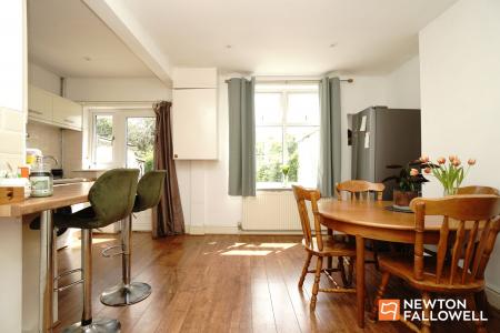 3 bedroom Terraced House for sale in Elms Grove, Loughborough, LE11