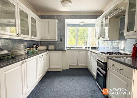 2 bedroom Detached bungalow for sale in Atherstone Road, Loughborough, LE11