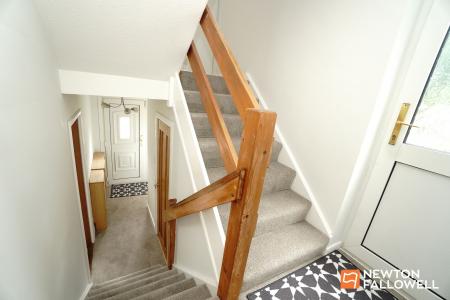 3 bedroom Semi-detached house for sale in Mildenhall Road, Loughborough, LE11