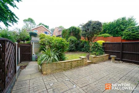 3 bedroom Semi-detached house for sale in Mildenhall Road, Loughborough, LE11