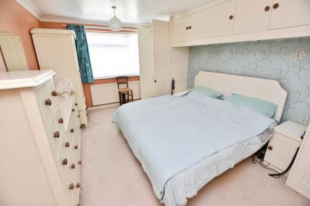 2 bedroom Detached bungalow for sale in Eyebrook Close, Loughborough, LE11