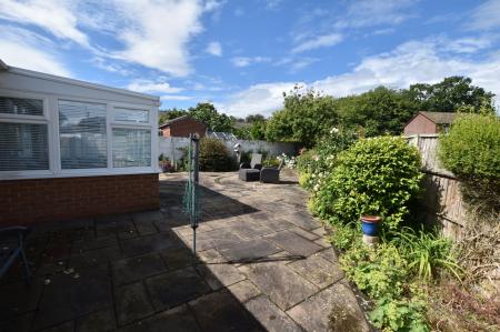 2 bedroom Detached bungalow for sale in Eyebrook Close, Loughborough, LE11