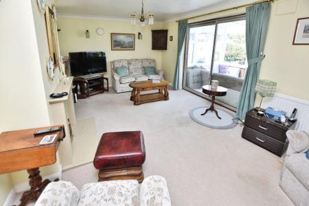 2 bedroom Detached bungalow for sale in Eyebrook Close, Loughborough, LE11