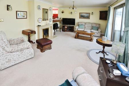 2 bedroom Detached bungalow for sale in Eyebrook Close, Loughborough, LE11
