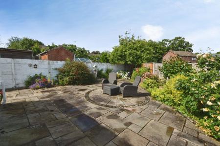 2 bedroom Detached bungalow for sale in Eyebrook Close, Loughborough, LE11