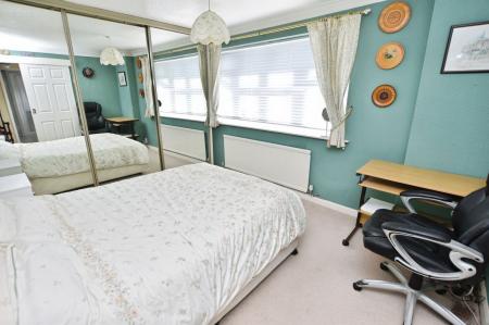 2 bedroom Detached bungalow for sale in Eyebrook Close, Loughborough, LE11