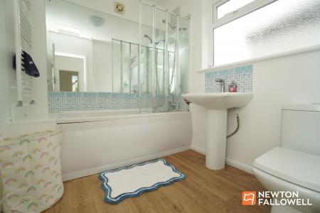 3 bedroom Semi-detached house for sale in Outwoods Drive, Loughborough, LE11