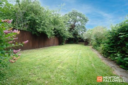 3 bedroom Semi-detached house for sale in Outwoods Drive, Loughborough, LE11