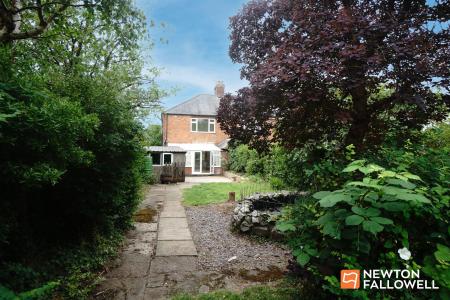 3 bedroom Semi-detached house for sale in Outwoods Drive, Loughborough, LE11