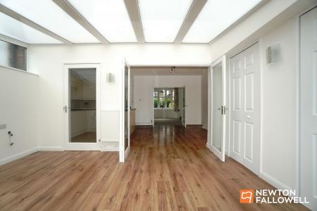 3 bedroom Semi-detached house for sale in Outwoods Drive, Loughborough, LE11