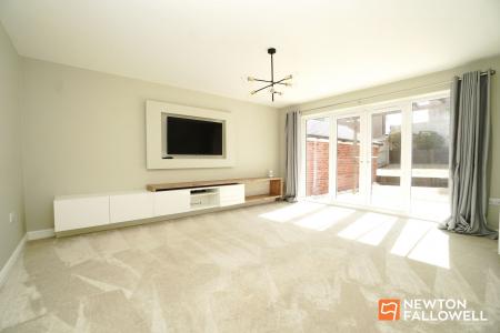 4 bedroom Detached house for sale in Doble Crescent, Hathern, LE12
